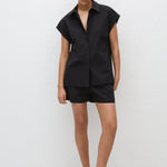 Matteau Relaxed Sleeveless Shirt in Black