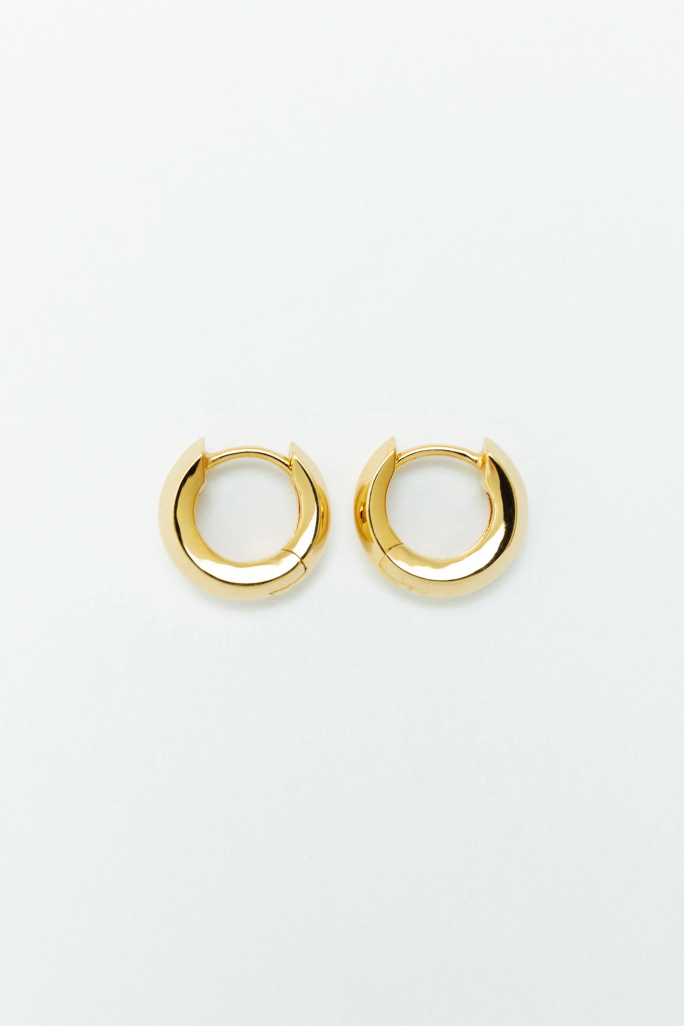 Nina Gordon Low Beam Hoops SMALL in Gold - detail view