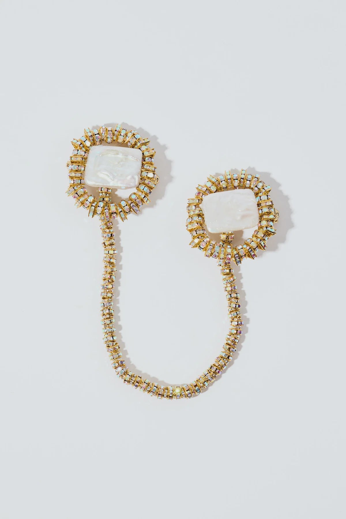 Pearl Octopuss.y Silencio Chained Brooch in Gold