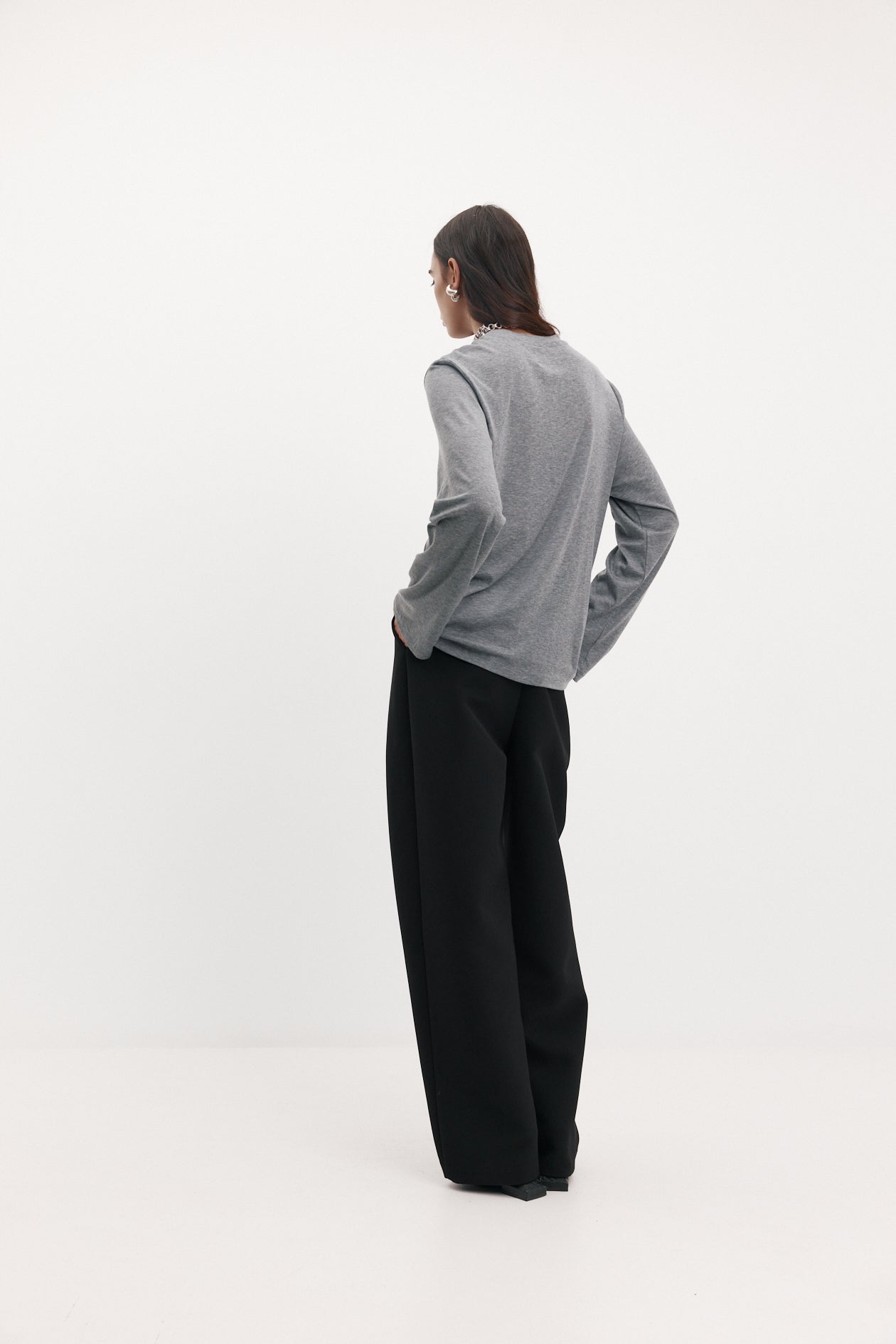 Harris Tapper Sacha T-Shirt in Pewter - styled look