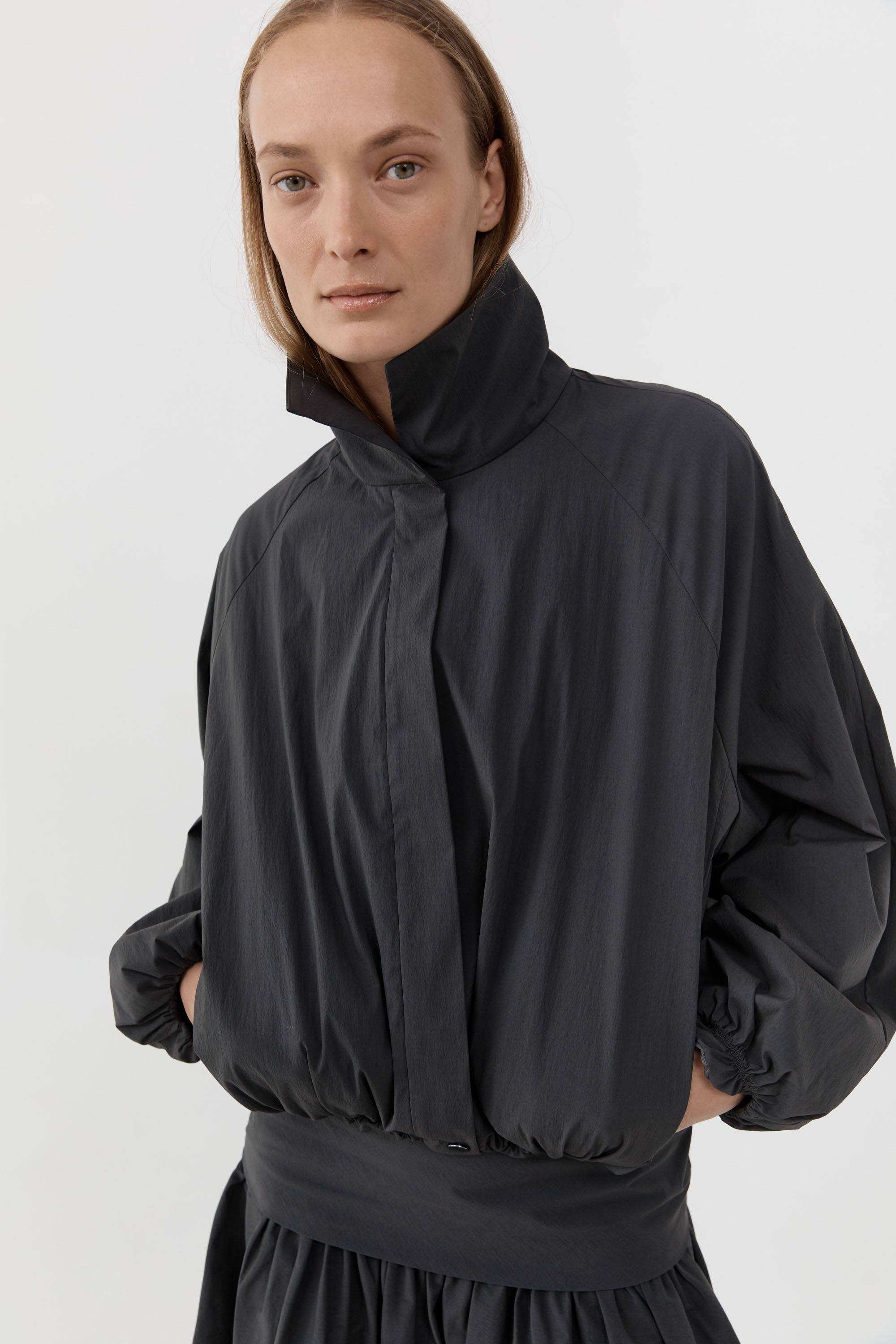 St Agni Balloon Jacket in Magnet - detail view