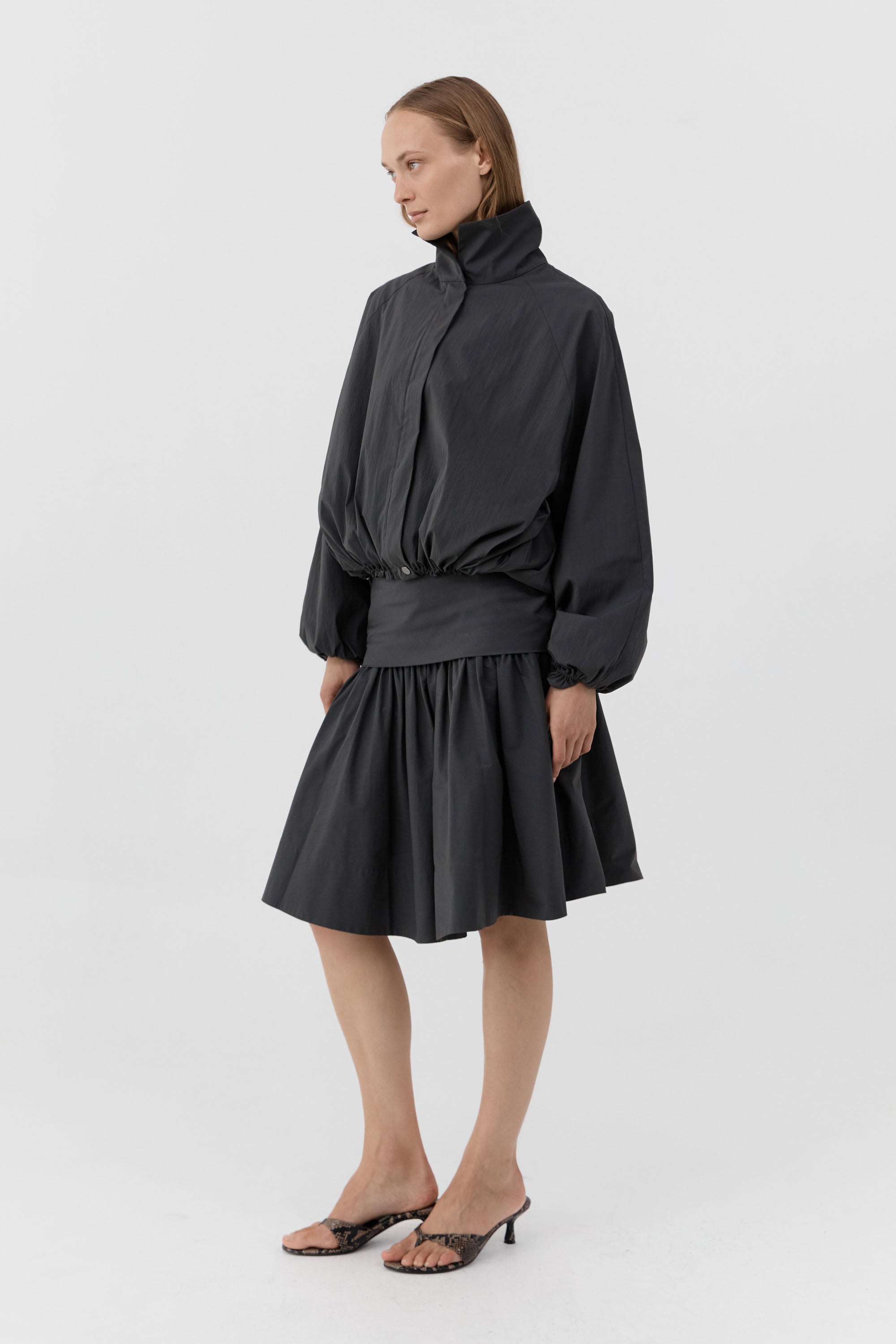 St Agni Balloon Jacket in Magnet - styled look