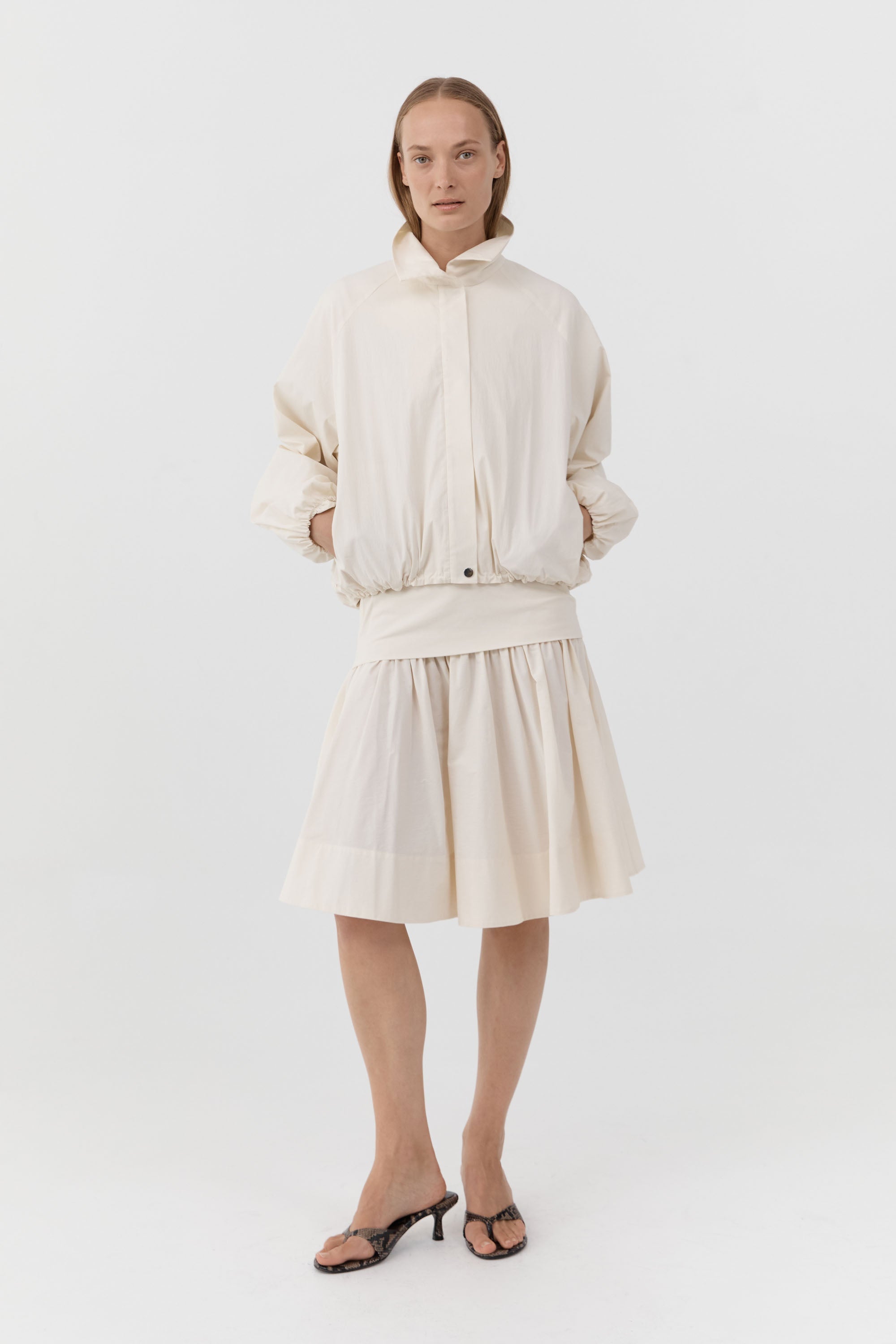 St Agni Balloon Jacket in Talco - side view