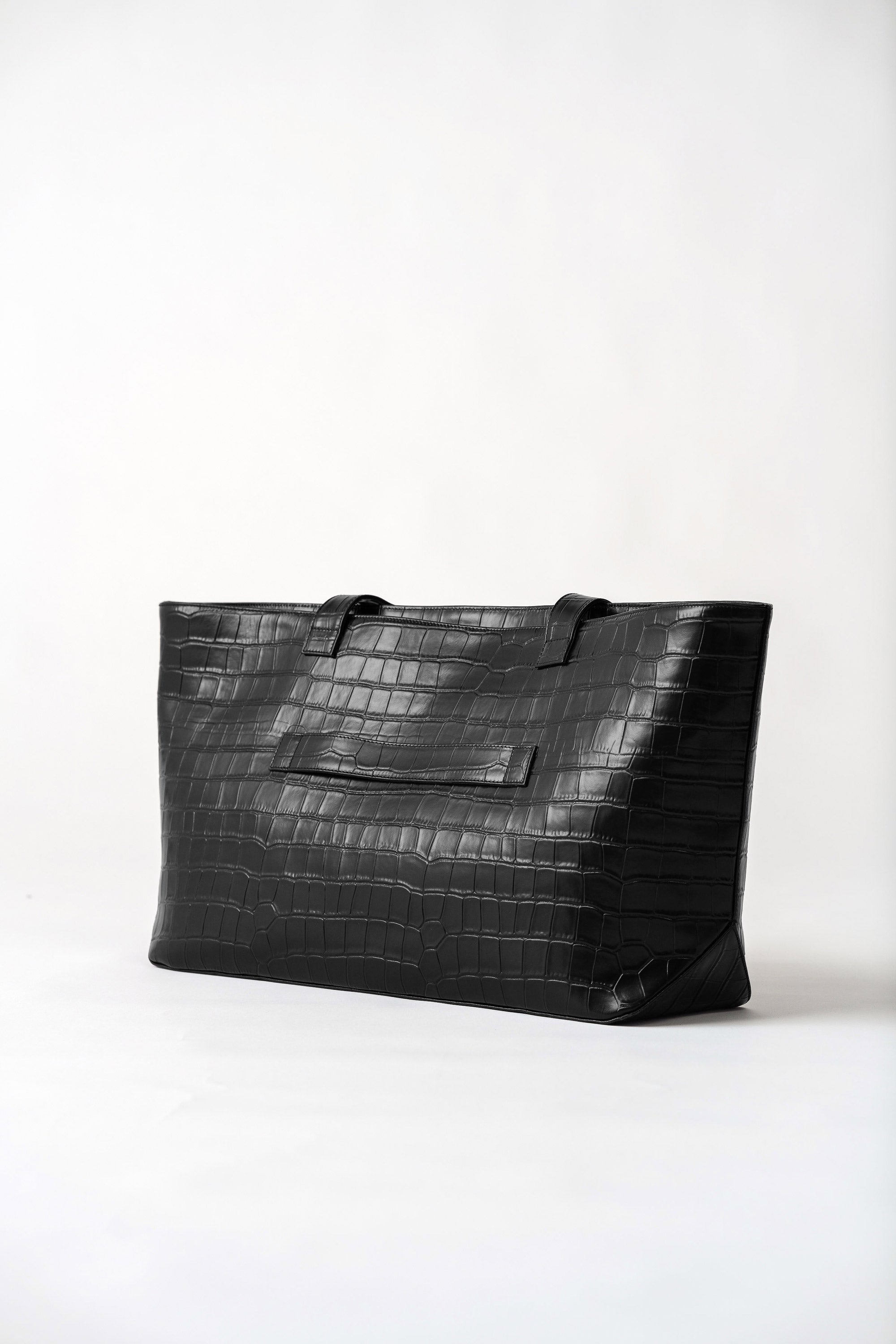 St Agni Carryall Tote in Croc Embossed Black - close up