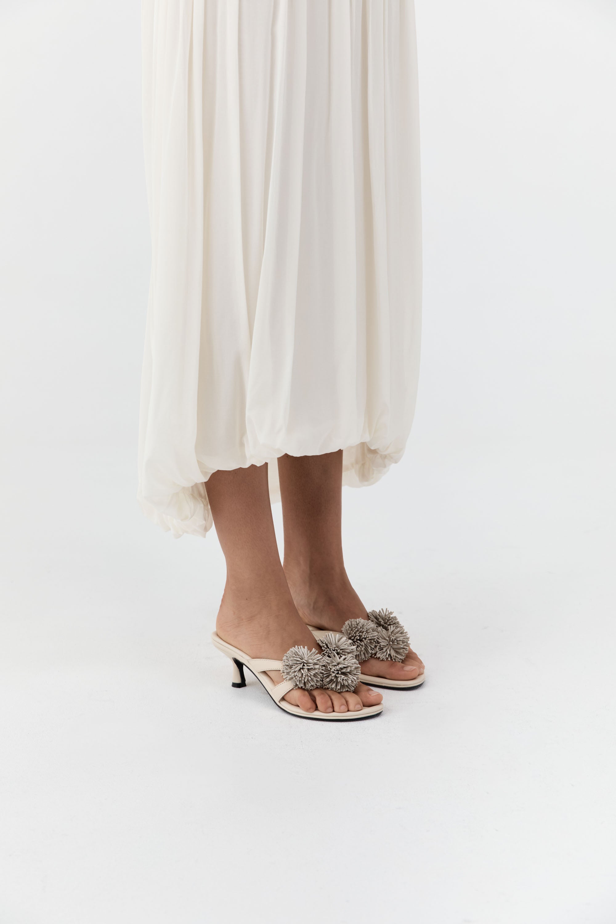 St Agni Urchin Heel 50 in Parchment - side view