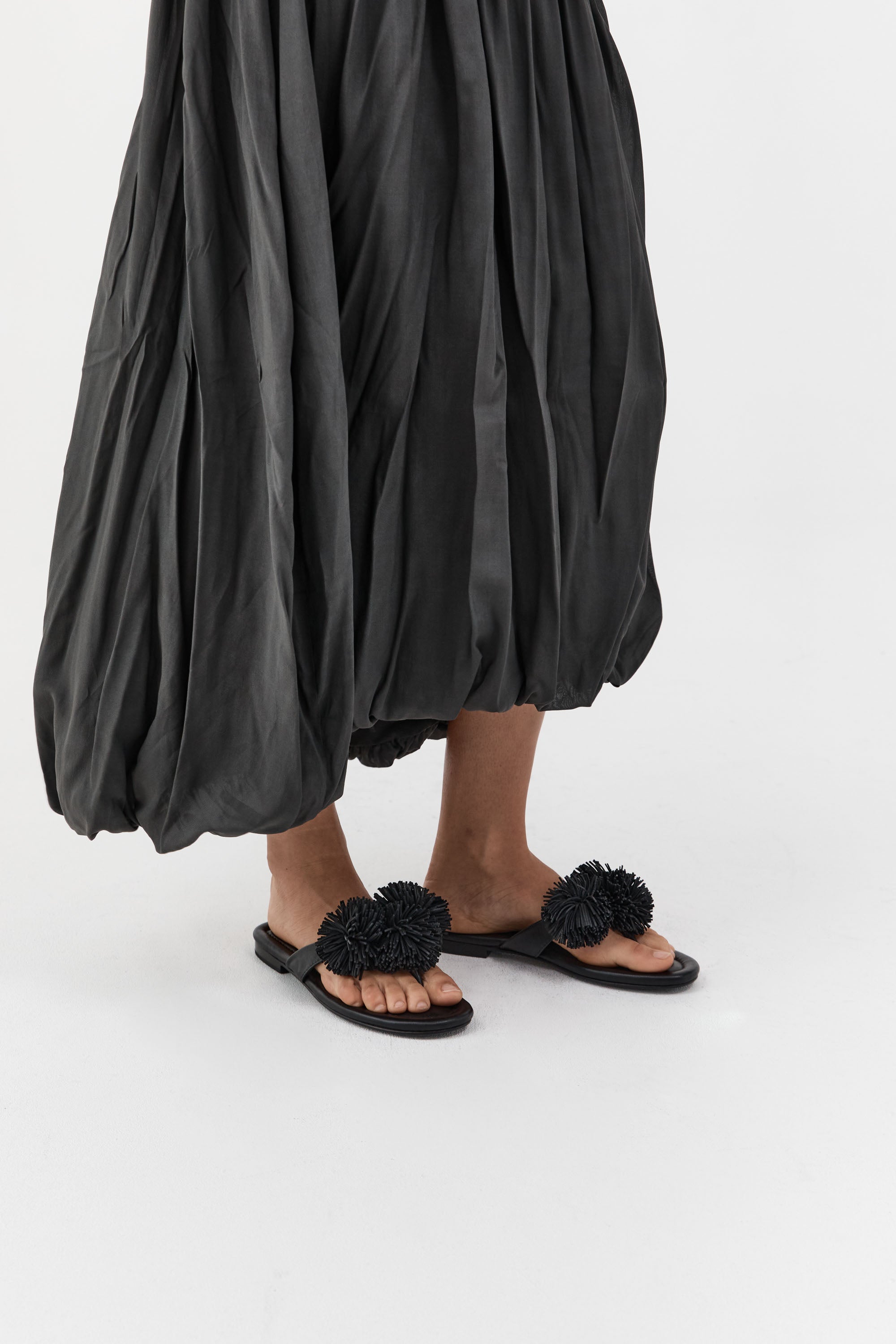 St Agni Urchin Slide in Black - outfit inspiration