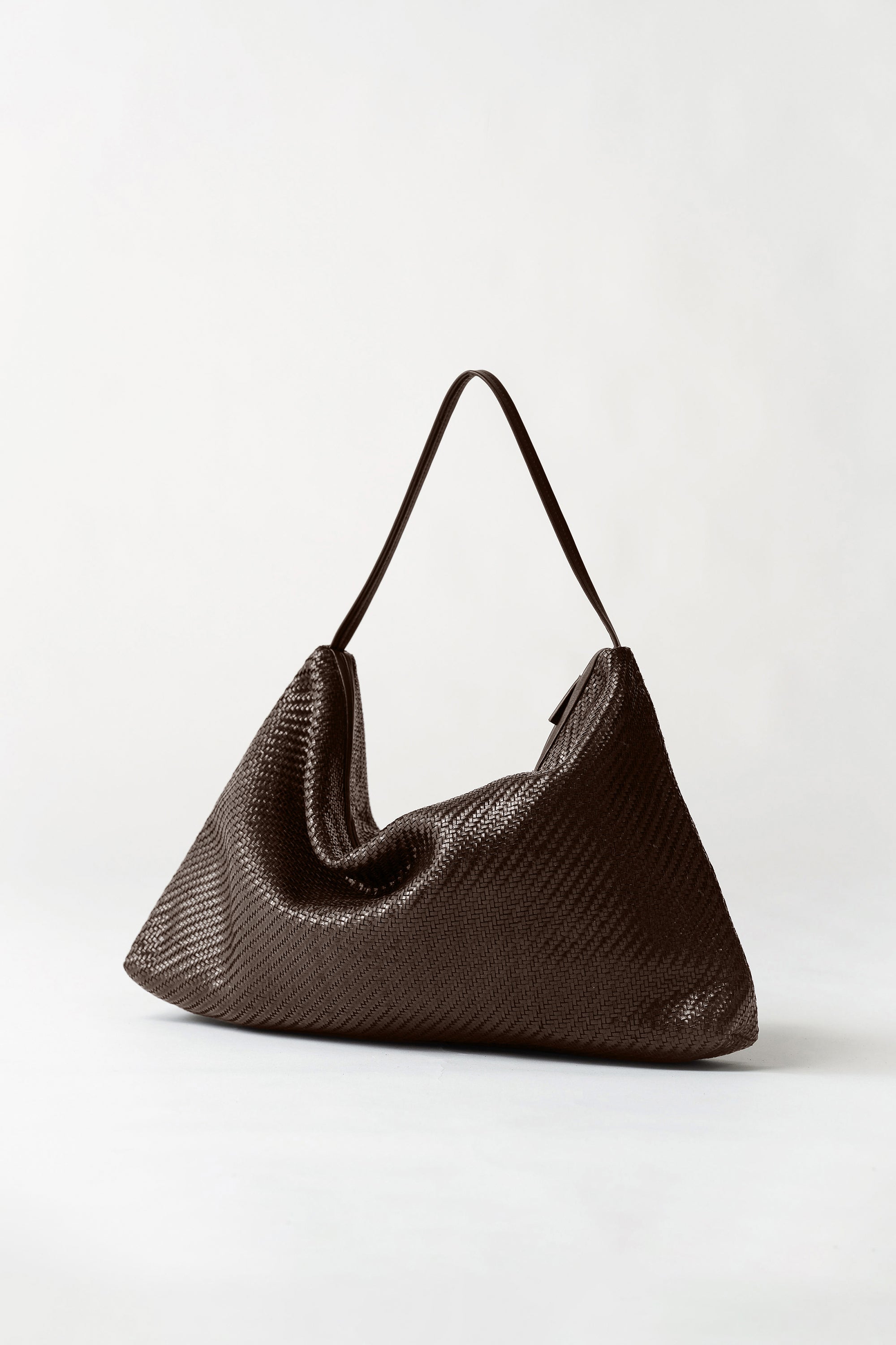 St Agni Woven Hobo Bag in Coffee - outfit inspiration