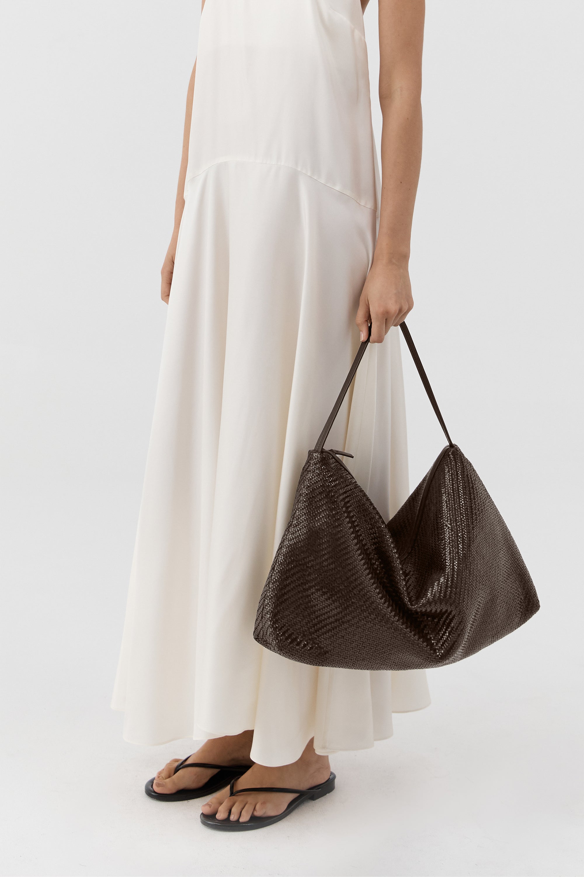St Agni Woven Hobo Bag in Coffee - close up