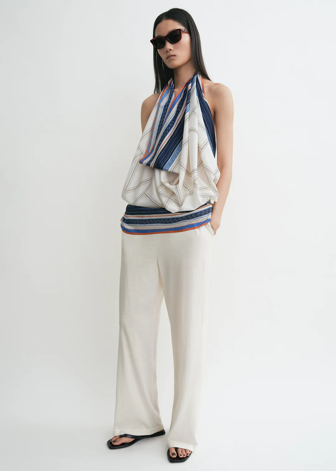 Toteme Collector Sarong Cotton  in Ecru and Navy