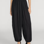 Frame The Silk Balloon Pant in Black - outfit inspiration