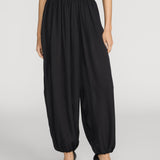 Frame The Silk Balloon Pant in Black - outfit inspiration