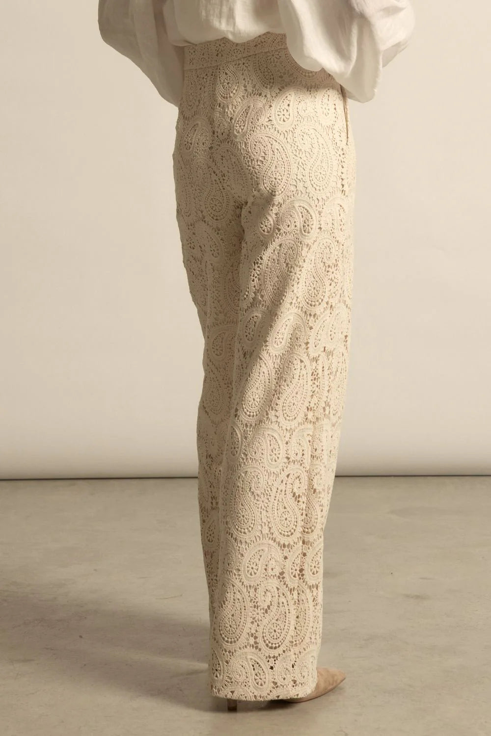 Zoe Kratzmann Kindred Pant in Ecru - styled look