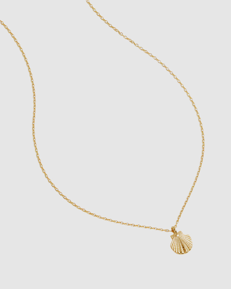 By Charlotte By The Shore Shell Necklace in 18K Gold Vermeil