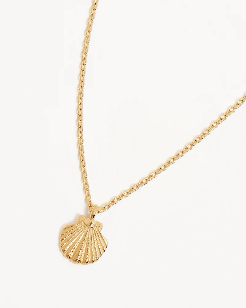 By Charlotte By The Shore Shell Necklace in 18K Gold Vermeil