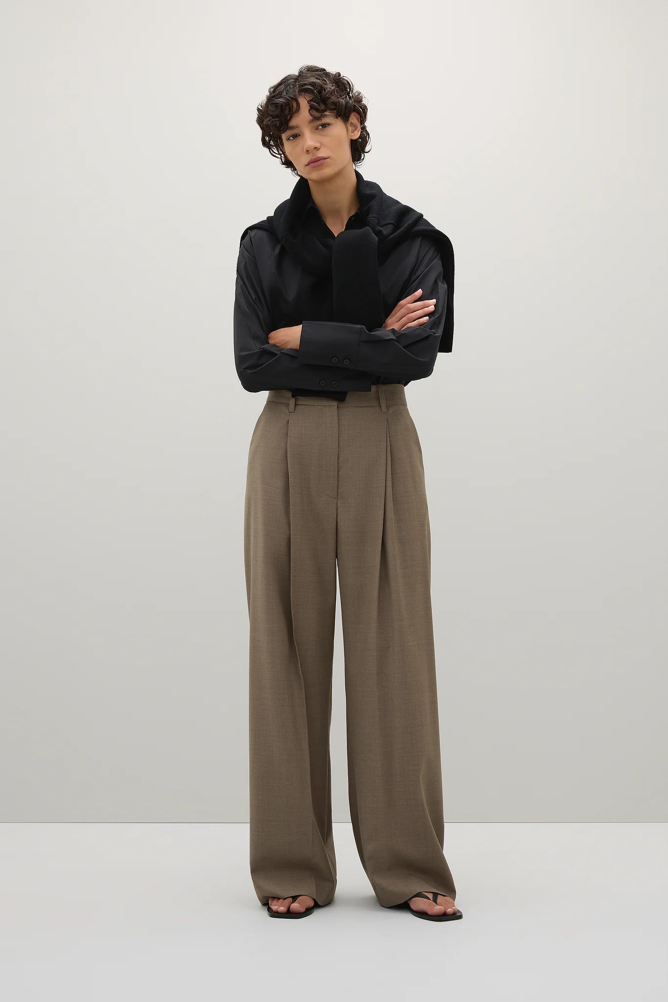 A Emery Goddard Pant in Flax Melange