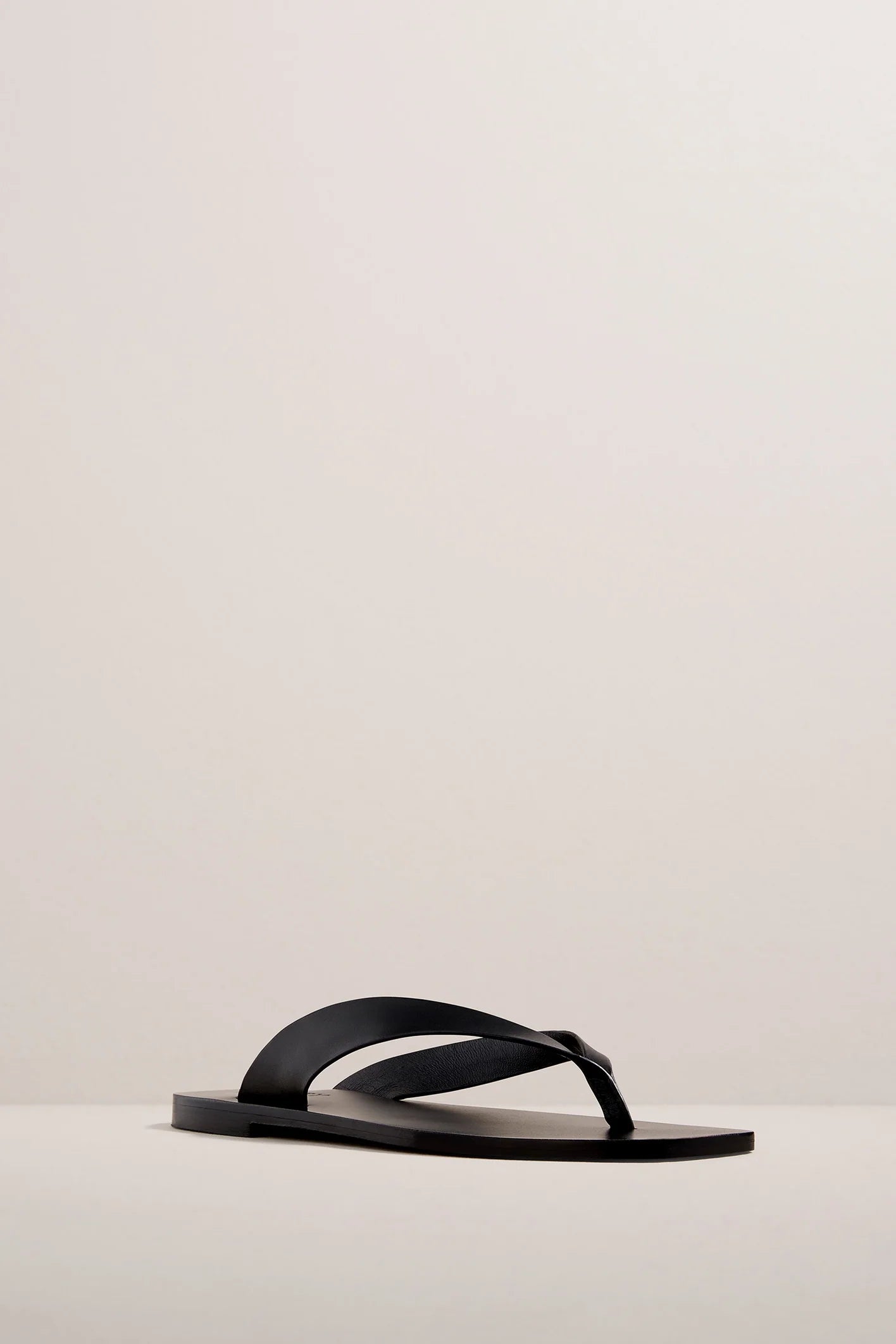 A Emery Kinto Sandal in Black