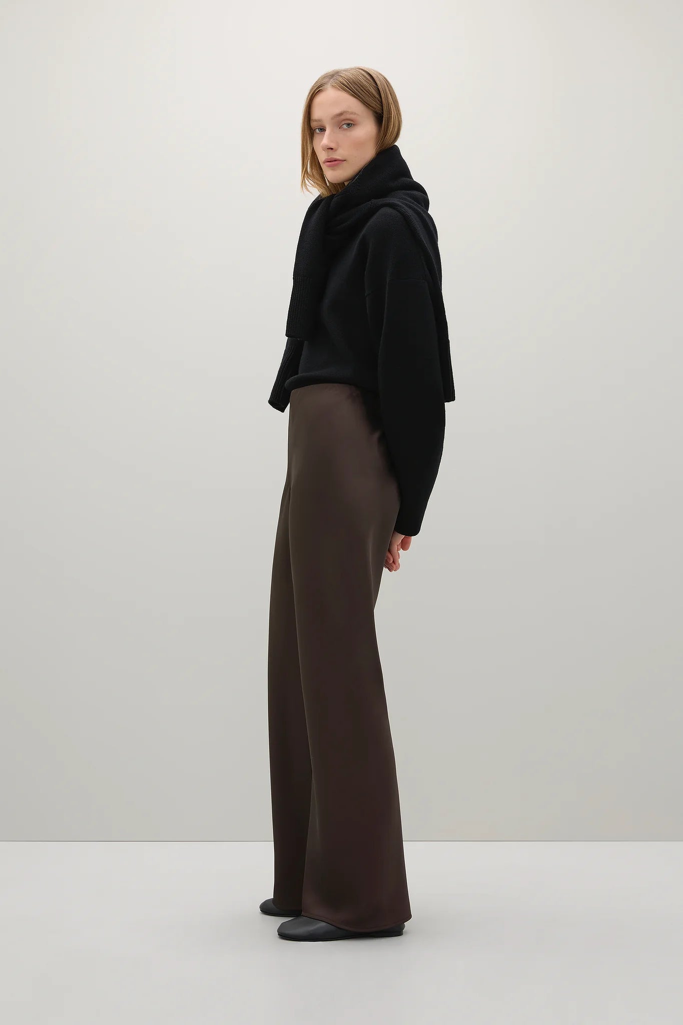 A Emery Myrna Pant in Umber