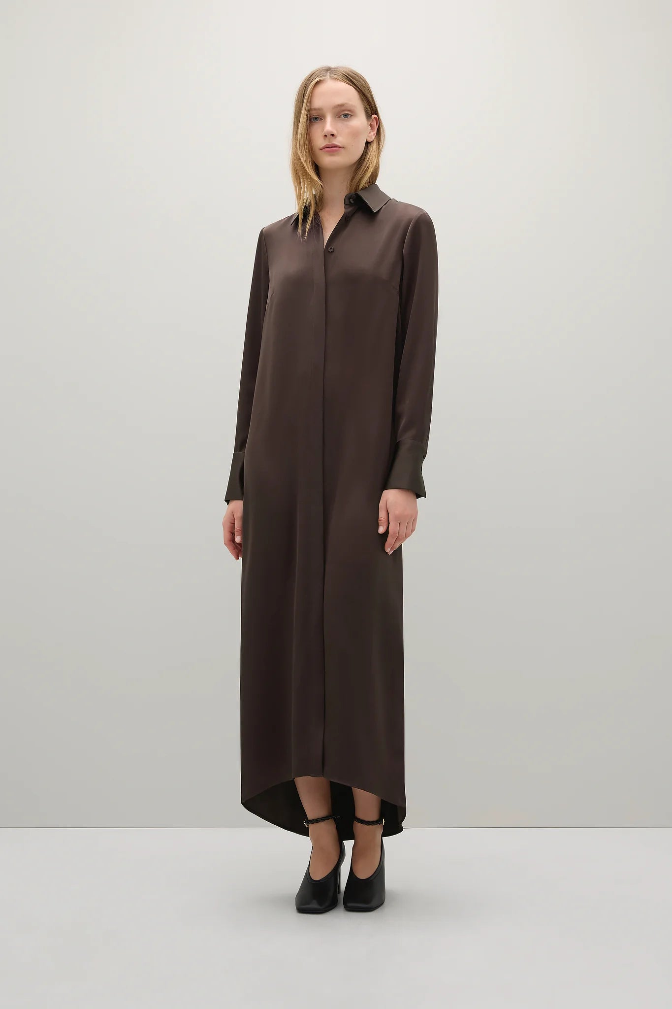 A Emery Philippa Dress in Umber