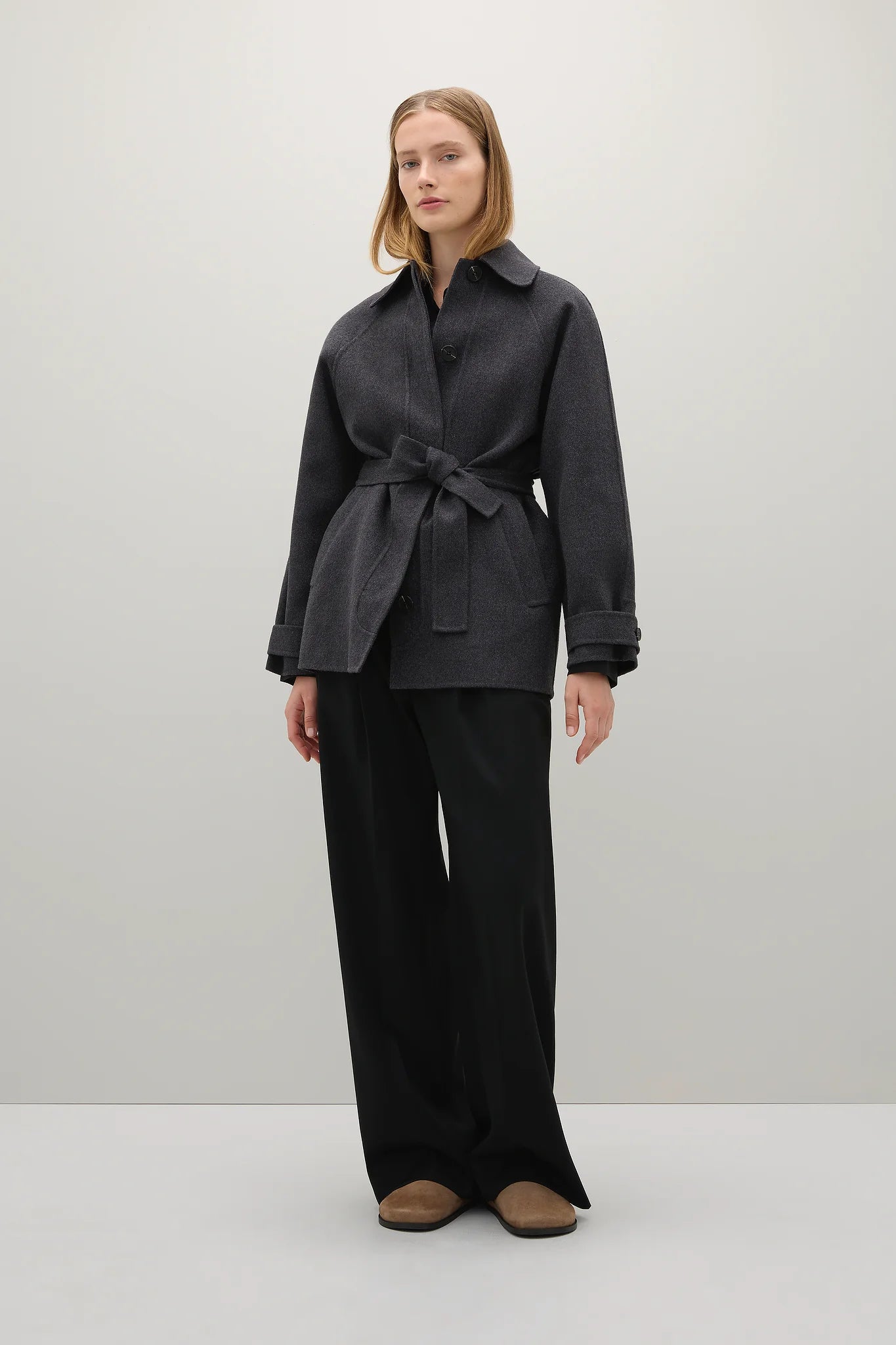 A Emery Wilder Jacket in Charcoal Melange