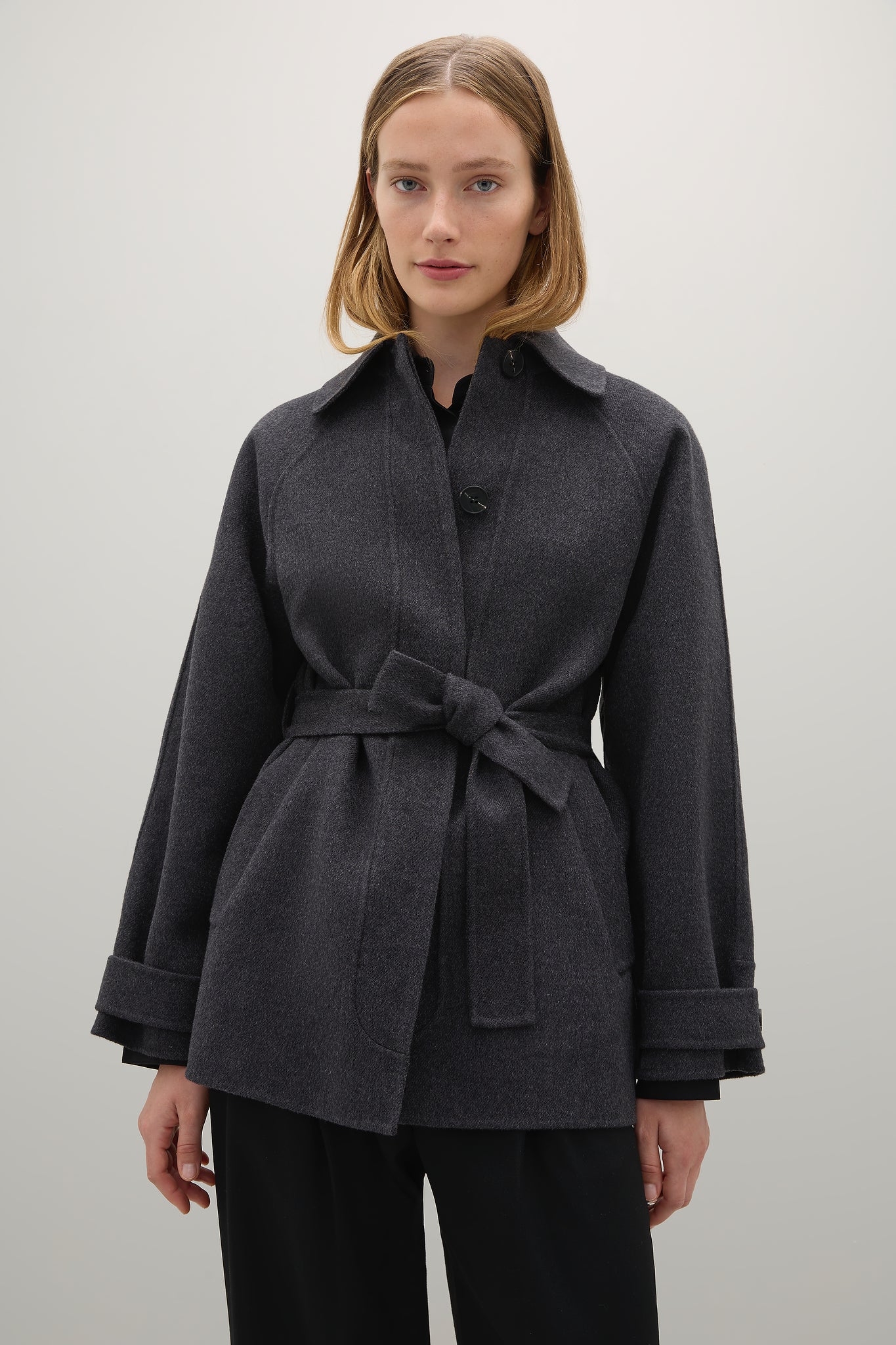 A Emery Wilder Jacket in Charcoal Melange