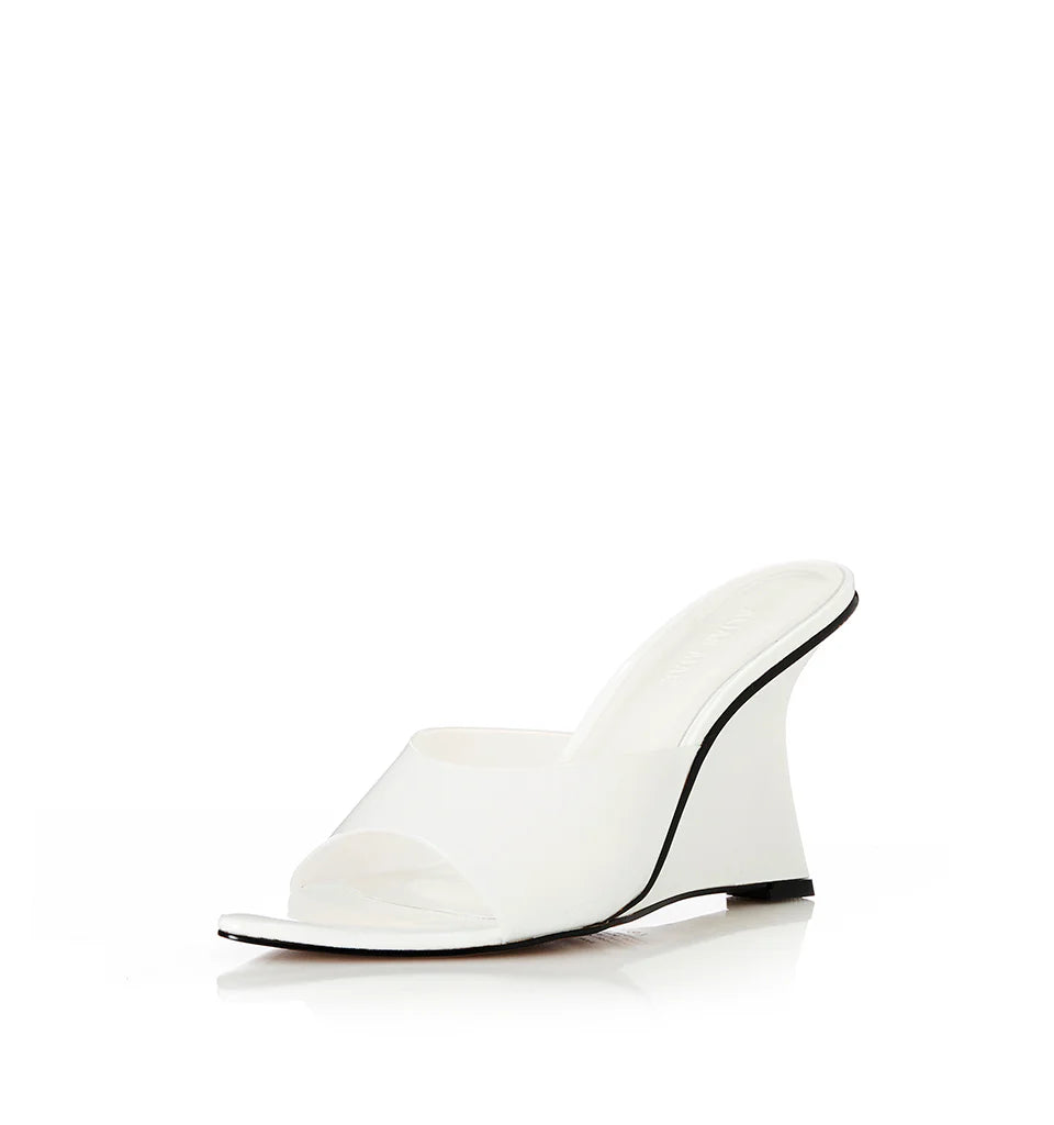 Alisa Mae Rhys Heel in Ivory