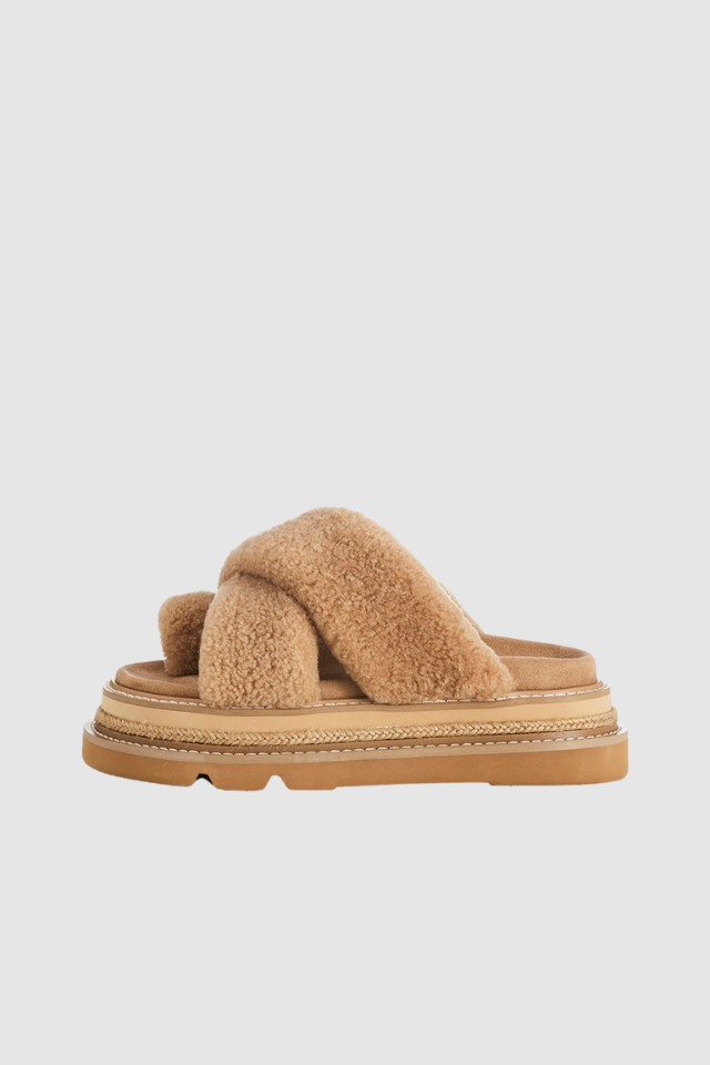 Alias Mae Venga Flatform in Fawn Shearling