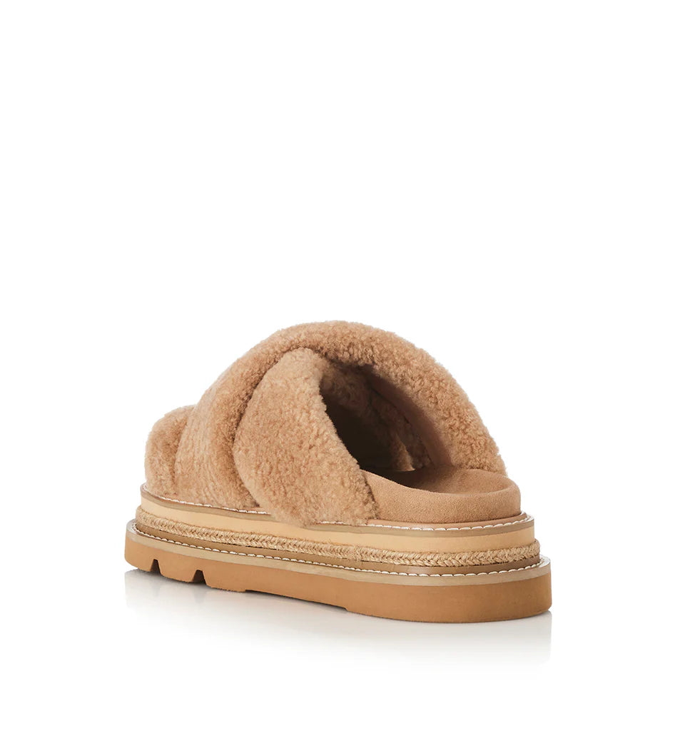 Alias Mae Venga Flatform in Fawn Shearling