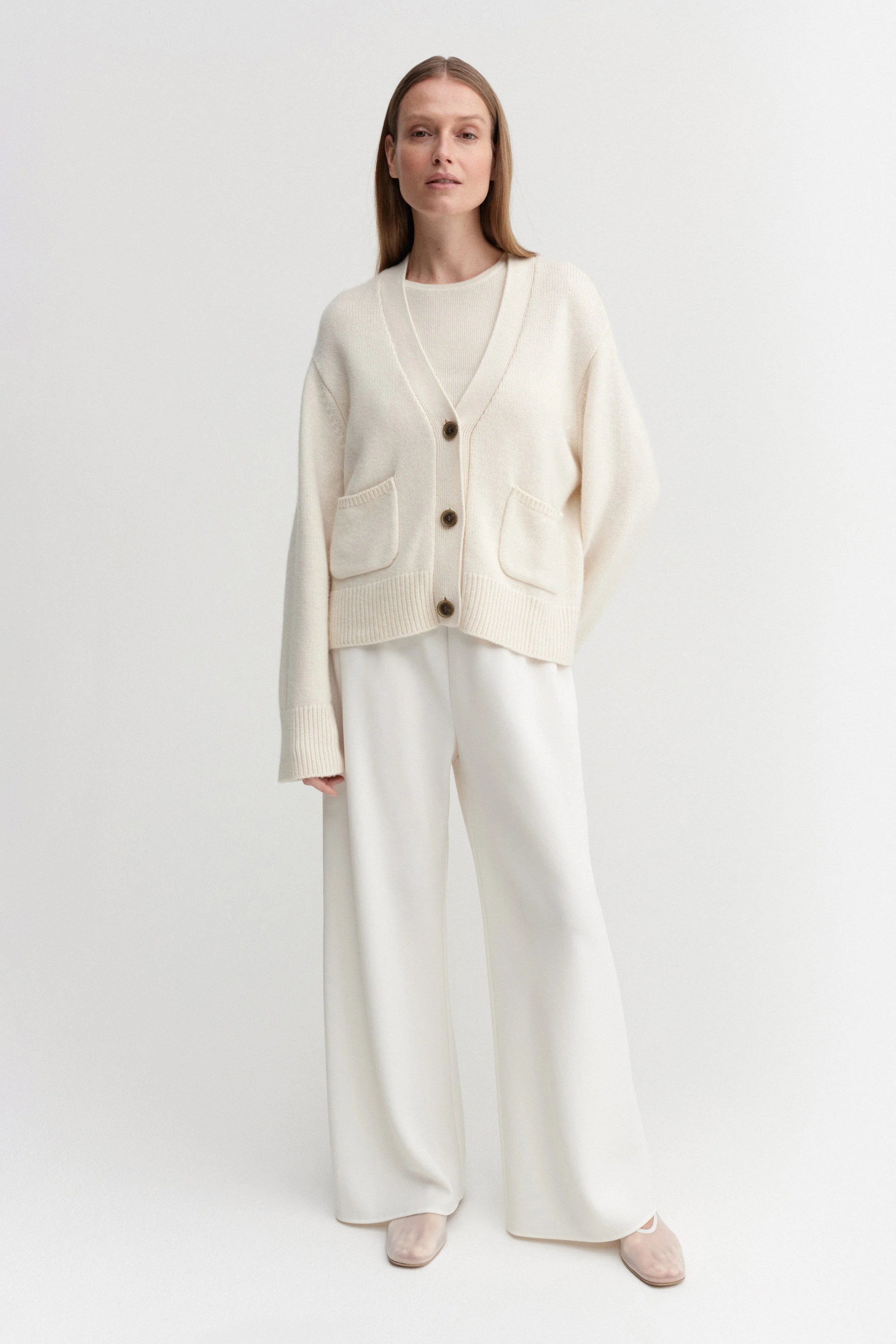 Almada Beja Cardigan in Cream