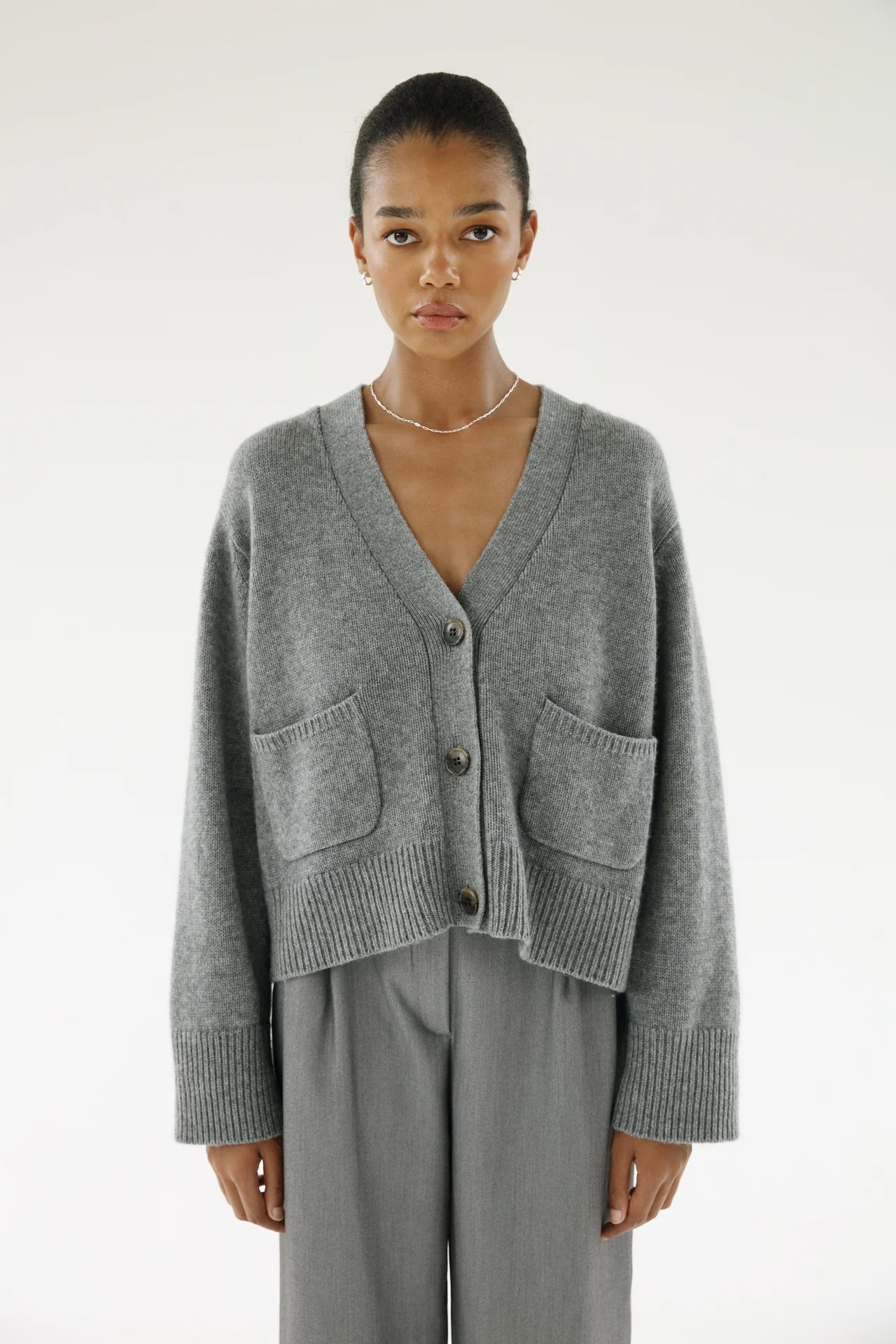 Almada Beja Cardigan in Grey