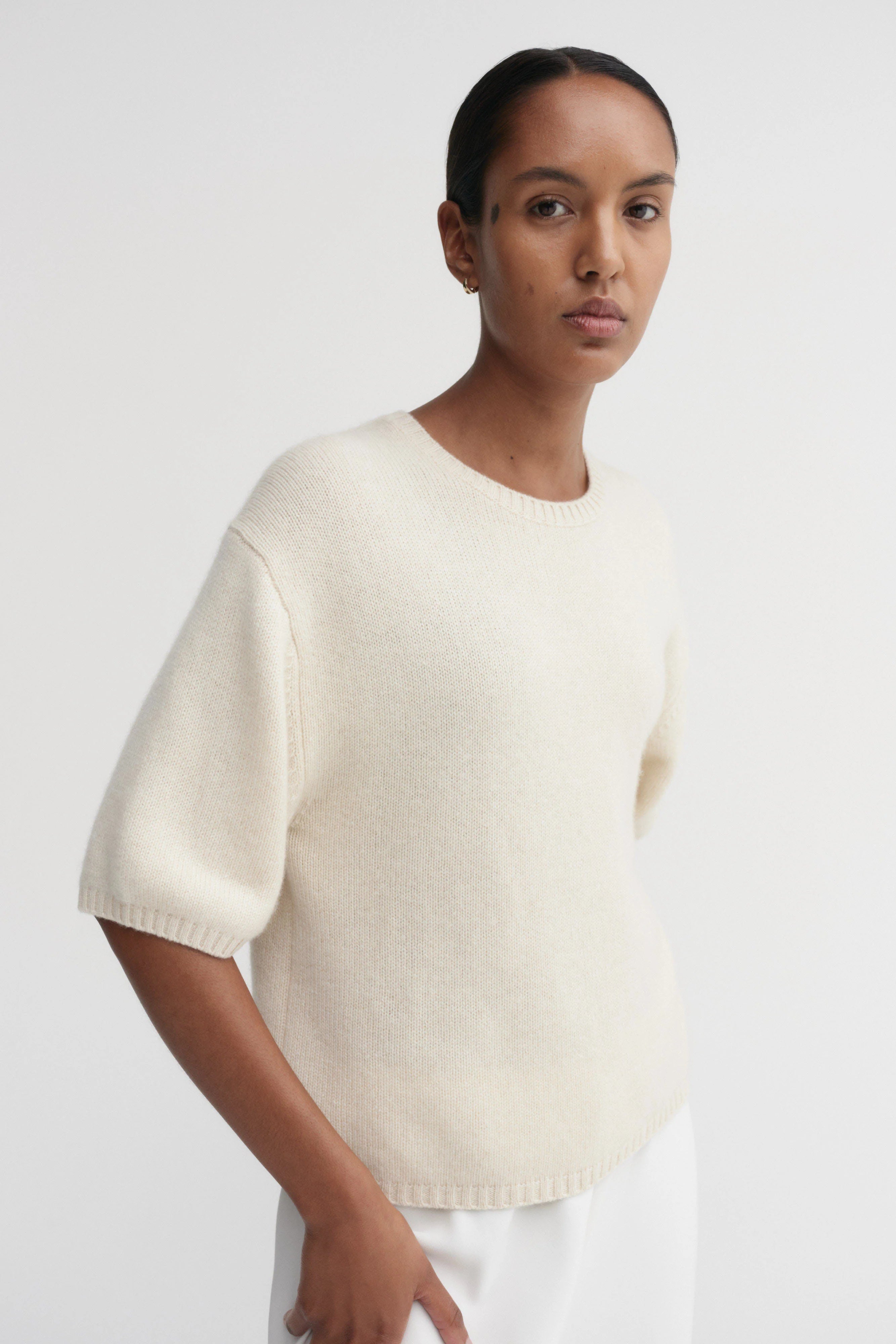 Almada Fei Cashmere T-Shirt in Sand