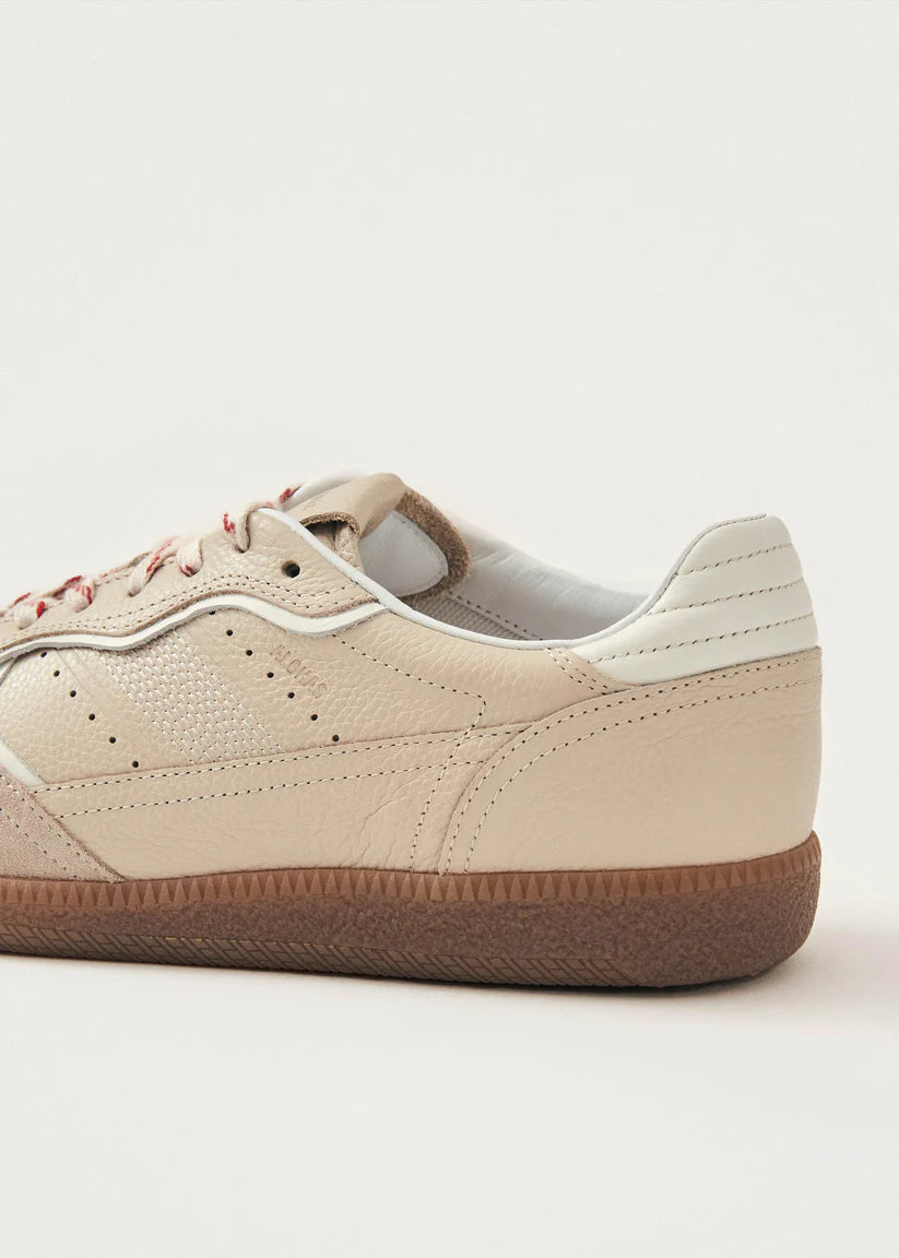 Alohas Tb.490 Rife Grain Leather Sneaker in Cream