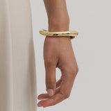 Anna Rossi Thin Warped Bangle in Gold
