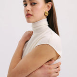 Anna Rossi Swept Piped Earrings in Gold