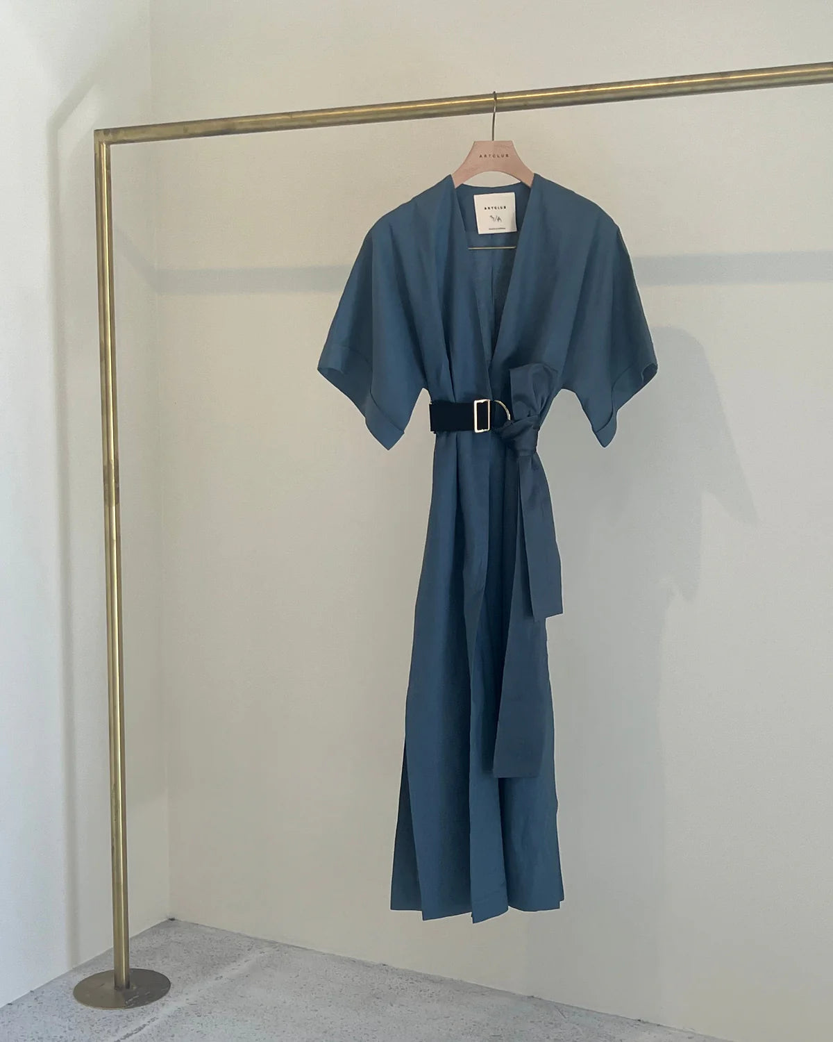 Artclub Paradiso Wrap Dress Long in Cielo - detail view