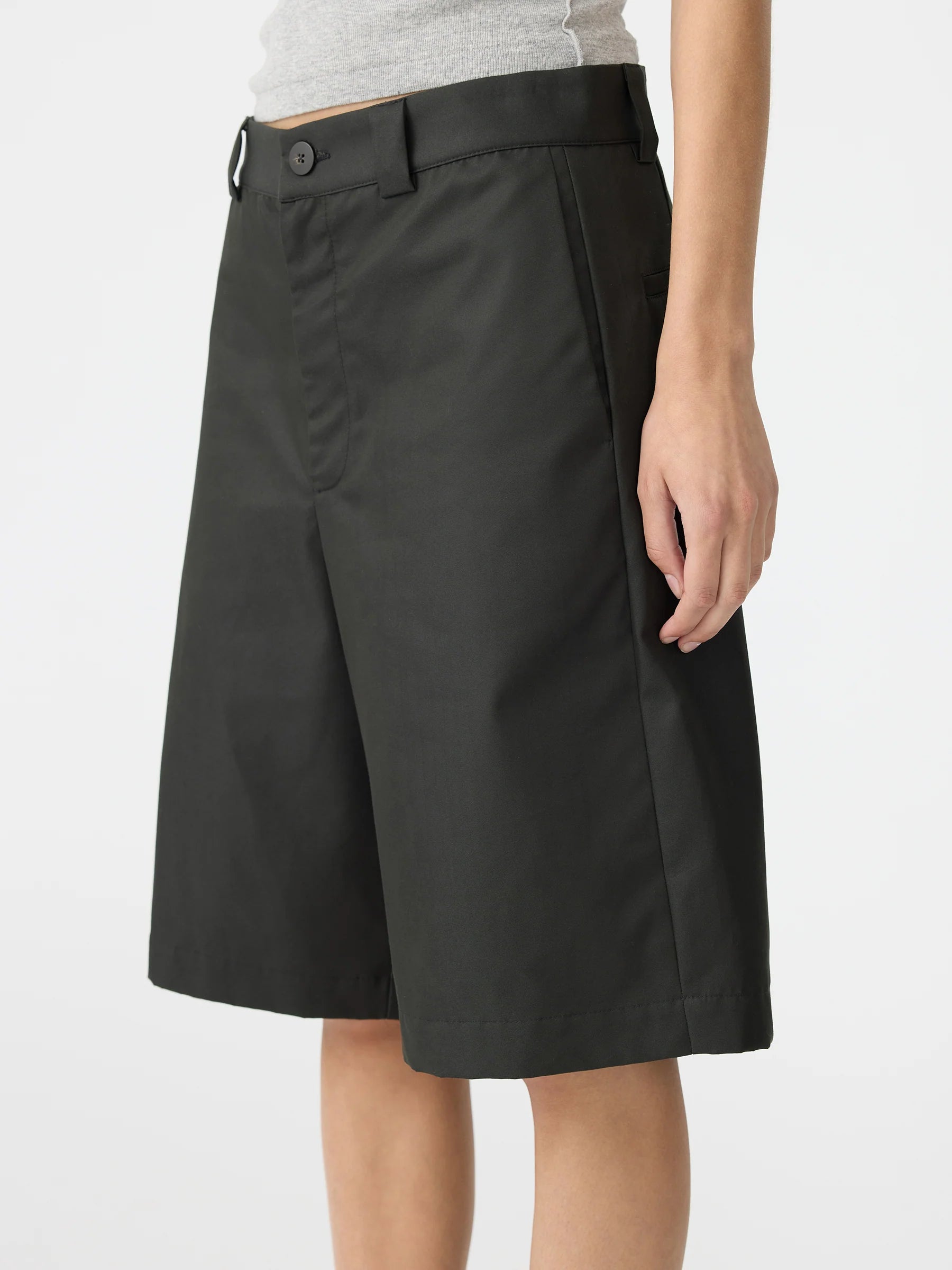 Bassike Gabardine Wide Leg Shorts in Black