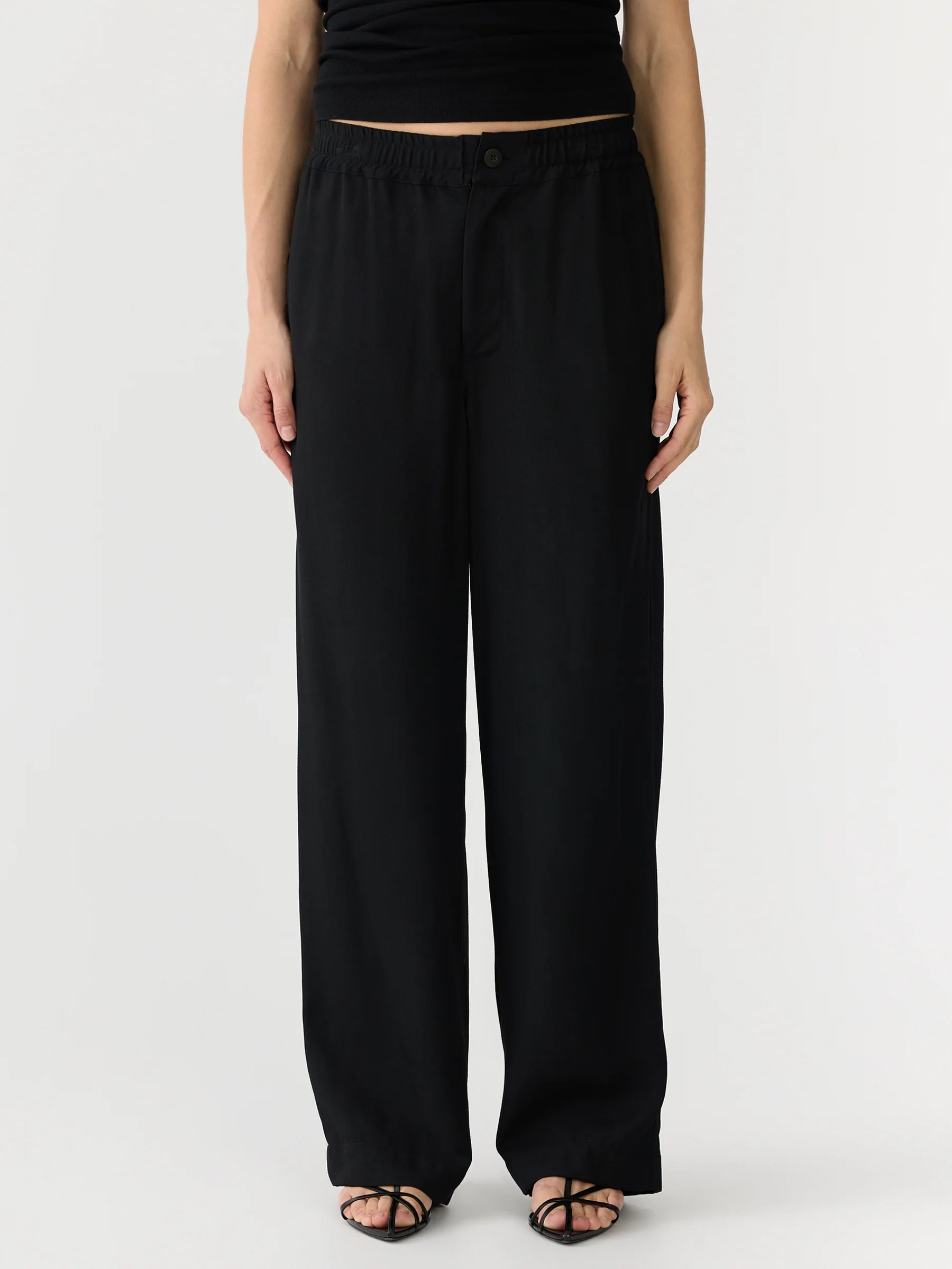 Bassike Viscose Twill Straight Pant in Black