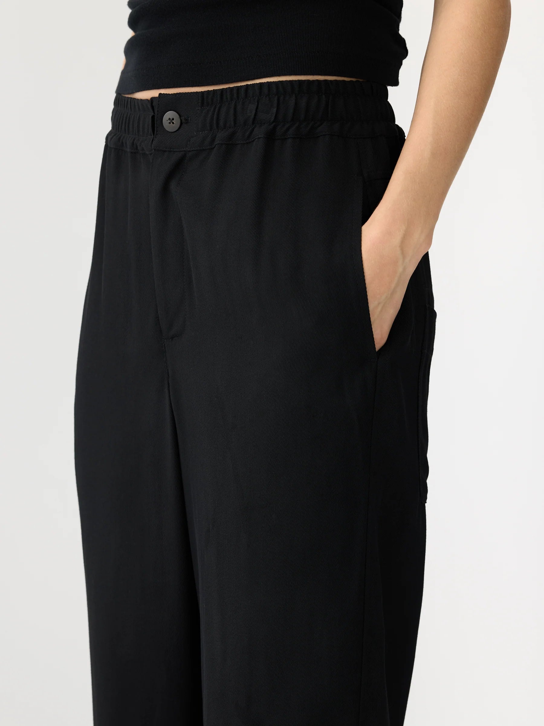 Bassike Viscose Twill Straight Pant in Black