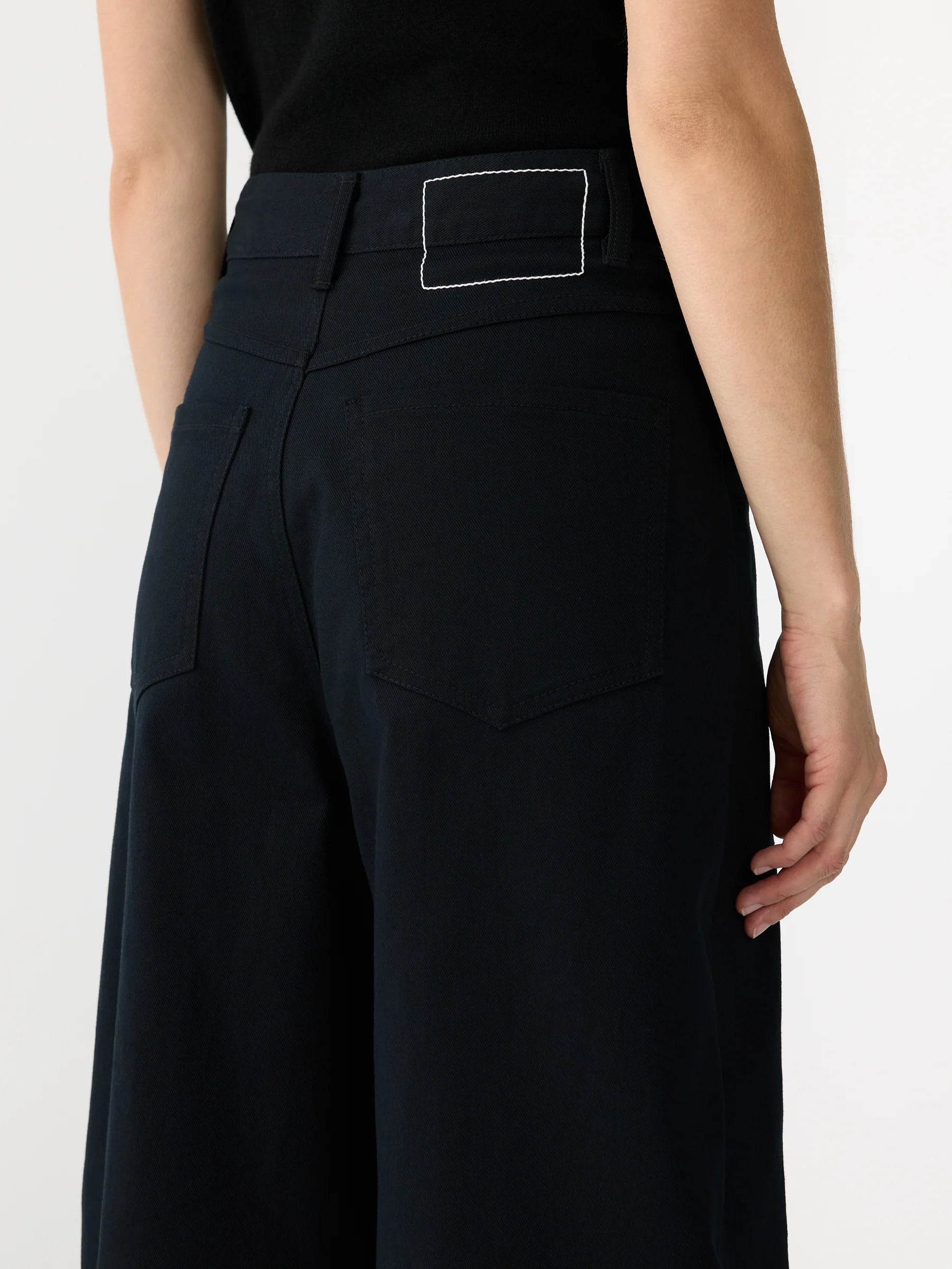 Bassike Cotton Twill Barrel Leg Pant in Black