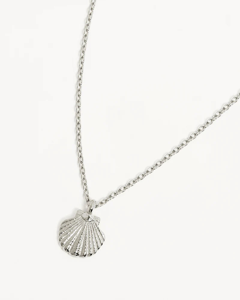 By Charlotte By The Shore Shell Necklace in Silver