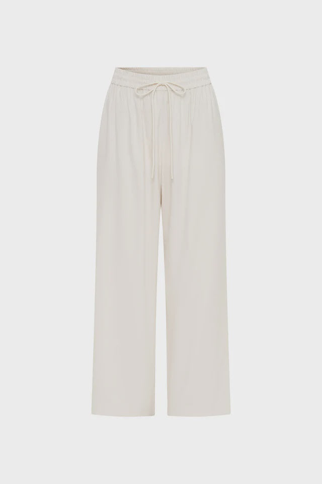 Halston pants best sale