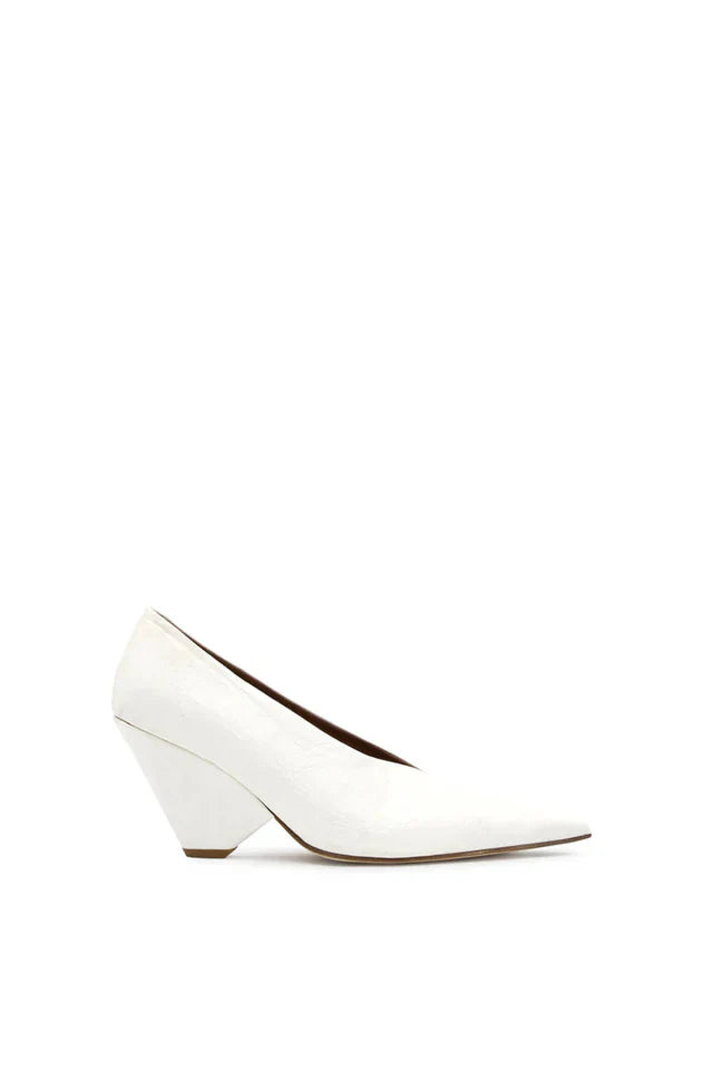 Camilla and Marc Rhys Pump in White