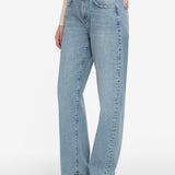 Frame Low Slung Barrel Jean in Dollhouse