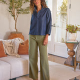 Frank and Eileen Gabi Popover Shirt in Vintage Dark Wash