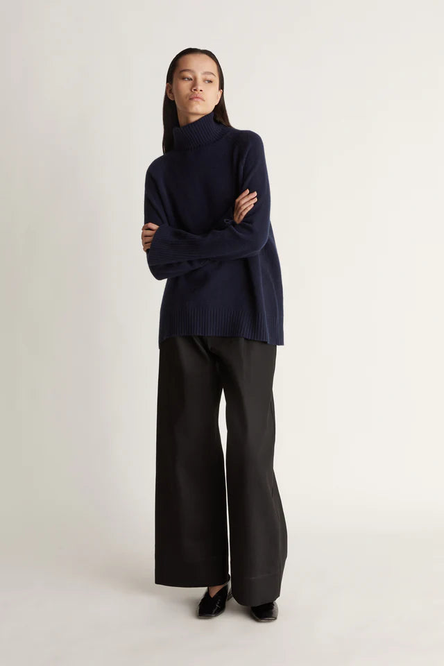 Lee Mathews Cashmere Turtleneck in Midnight