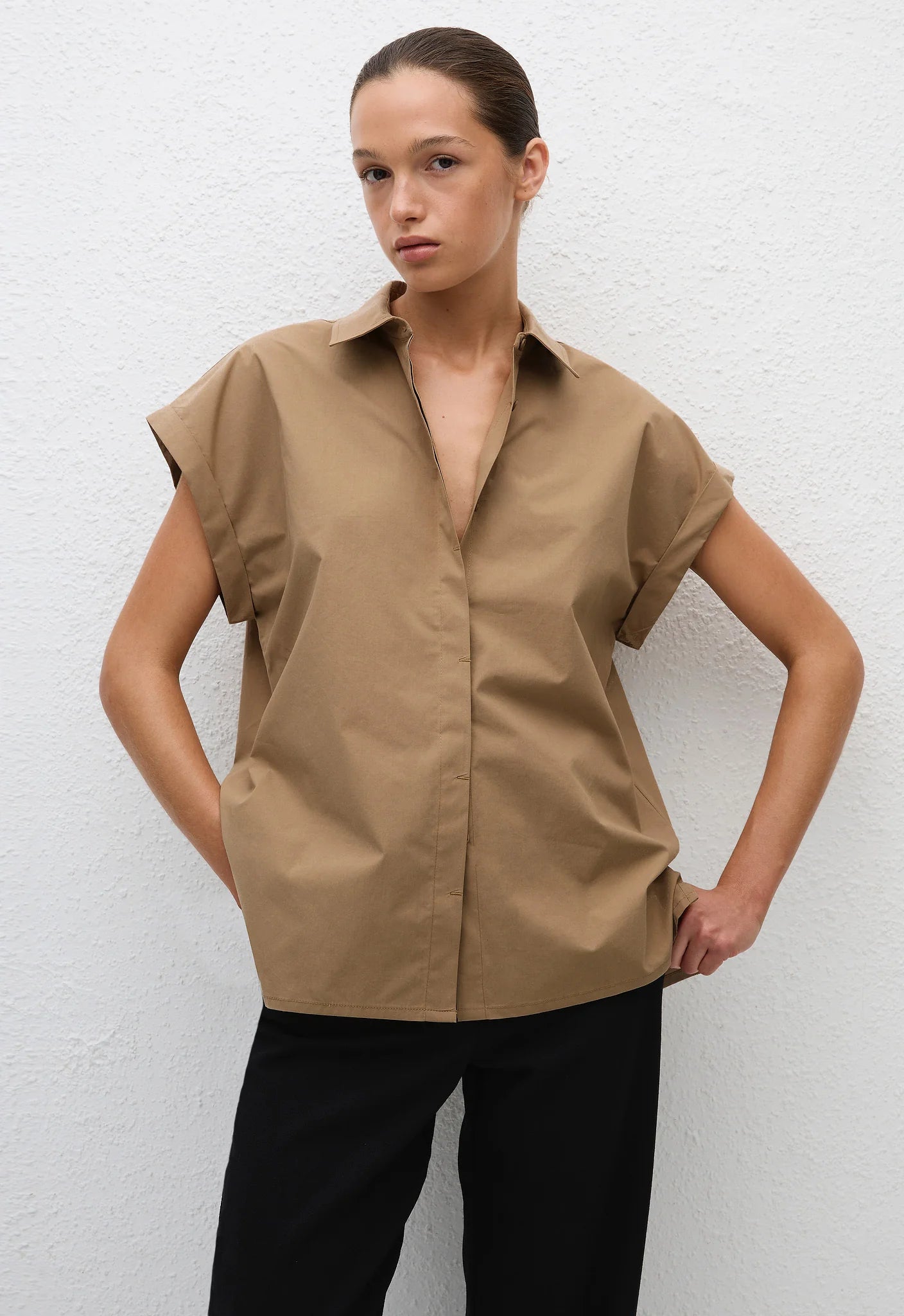 Matteau Relaxed Sleeveless Shirt Stone