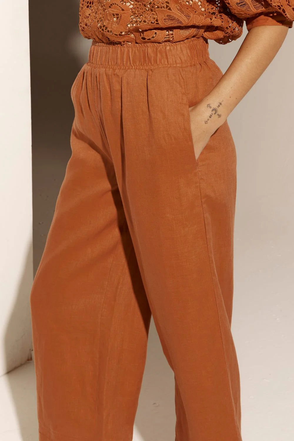 Zoe Kratzmann Wattage Pant in Toffee