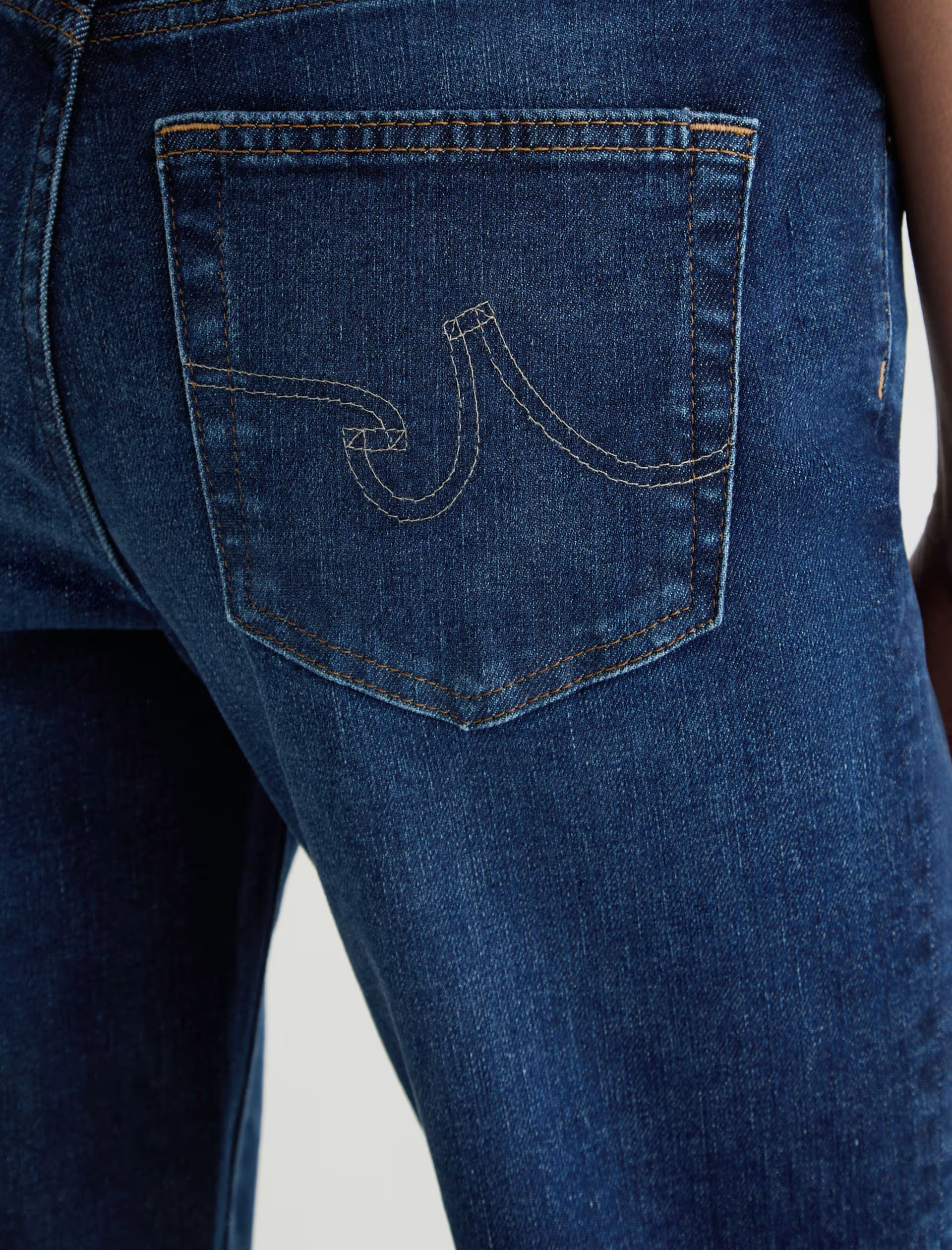 AG Jeans Brinley Crop in Outspoken