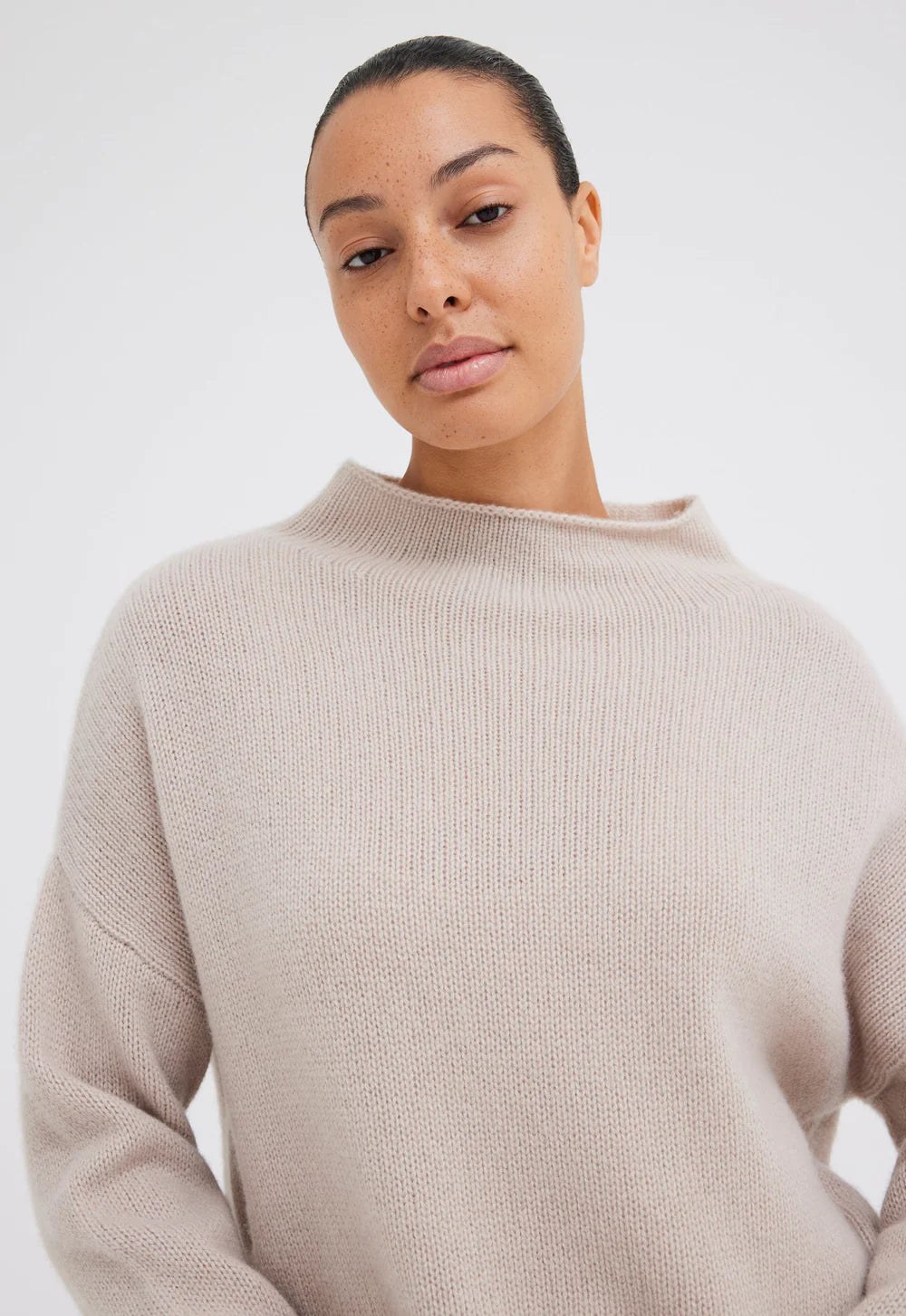 Grayson Cashmere Sweater | Flaxen Beige