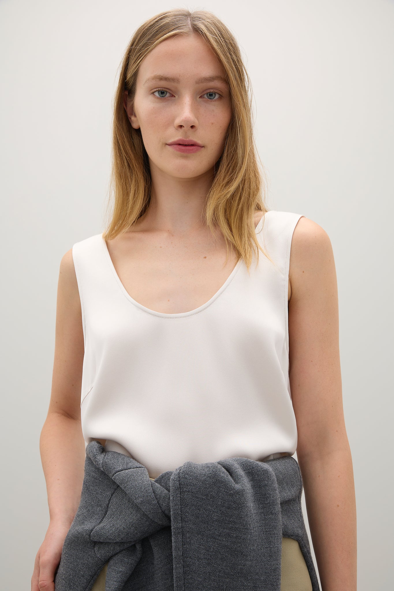 A Emery Sloane Tank in Oyster