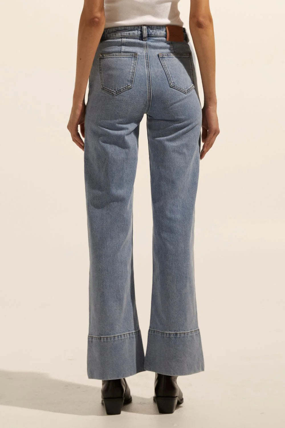 Zoe Kratzmann Magnet Jean in Washed Denim